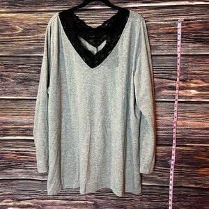 Lane Bryant Plus Size Soft V-neck Front & Back Lace Trimmed Top 22/24